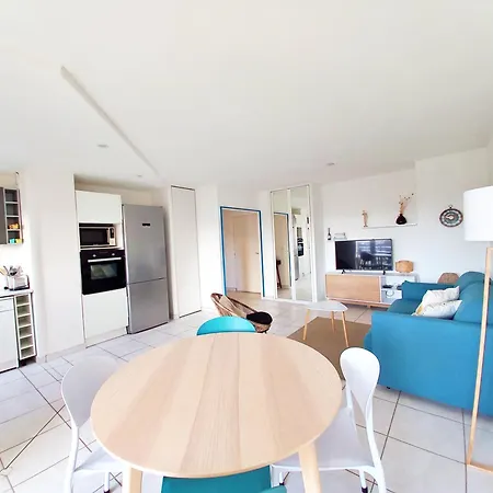 500m De La Mer- 4pers-piscine-parking-wifi- Clim *