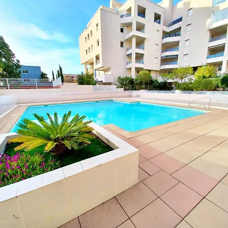 500m De La Mer- 4pers-piscine-parking-wifi- Clim