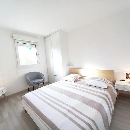 500m De La Mer- 4pers-piscine-parking-wifi- Clim Apartmán Fréjus